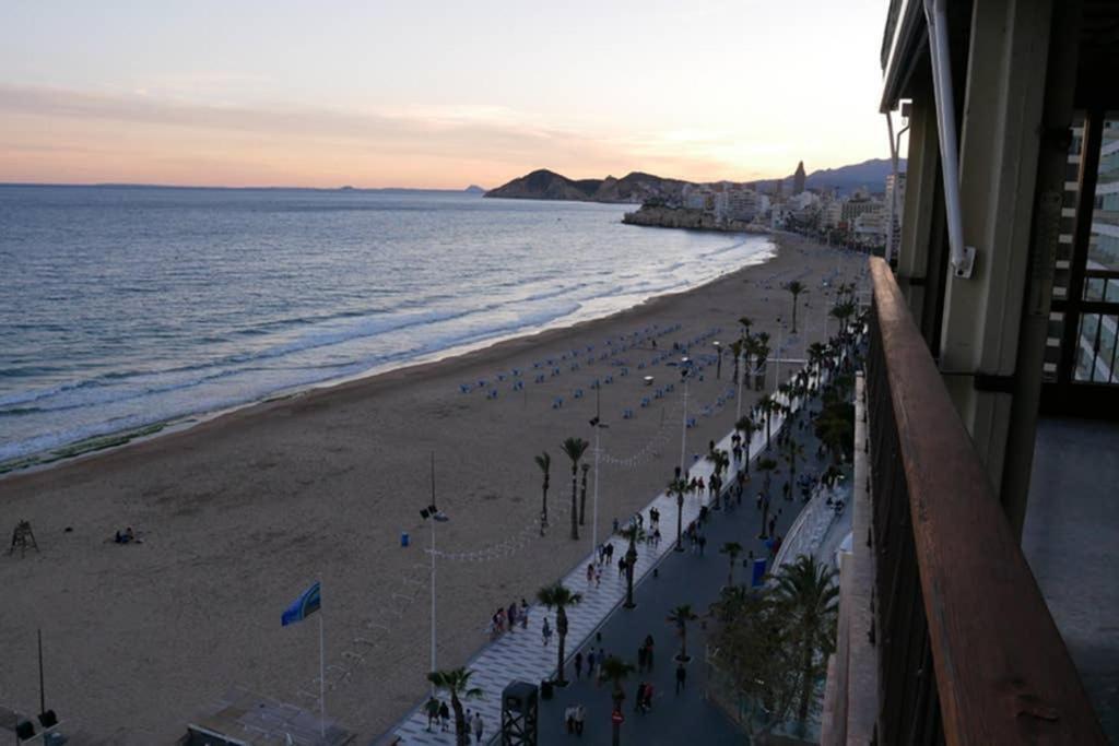 Levante Beach Front Of The Sea Estacha Benidorm Esterno foto